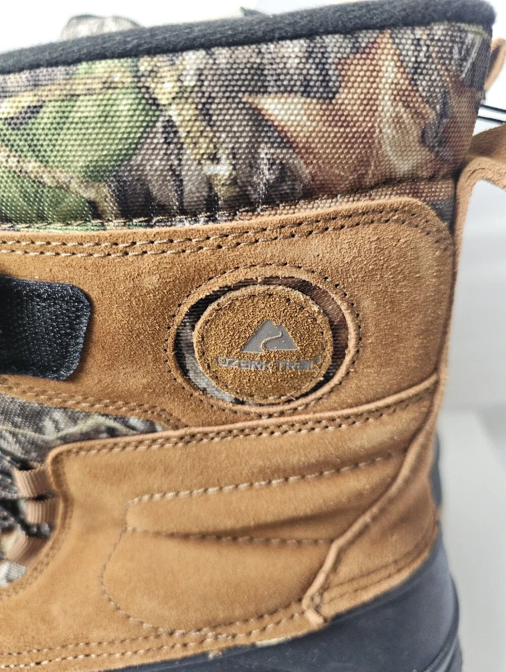 NWT Ozark Trail Snow Boots – Mossy Oak Camo – Men's Size 9 – Waterproof – Rated